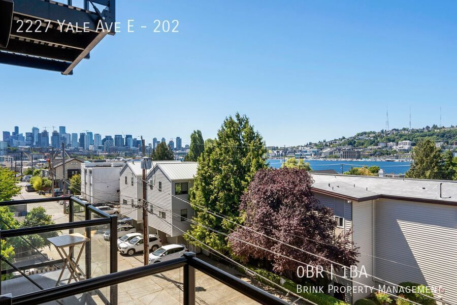 Welcome to Lakeview! - Live in Luxury & Style in the heart of Eastlake property image