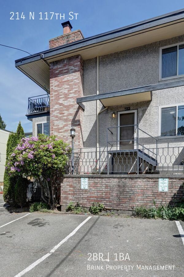 Fully Remodeled Apartment with Brand New Interior!! Convenient Bitter Lake 2BR/1BA property image