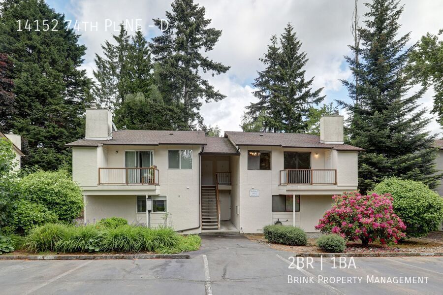 Top floor 2 bedroom 2 bath condo in Kirkland property image