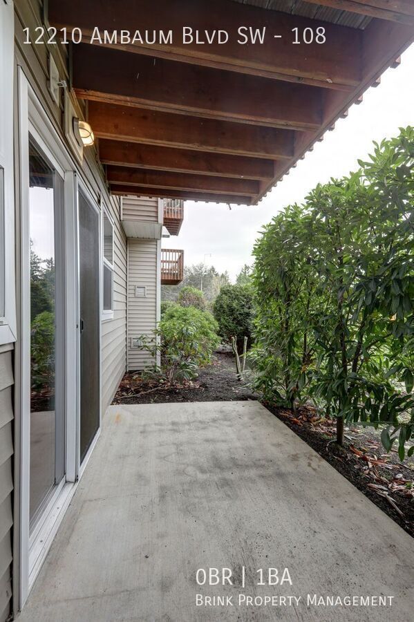 Ambaum Place | Open Studio w/ In-Unit Laundry Available Now! property image