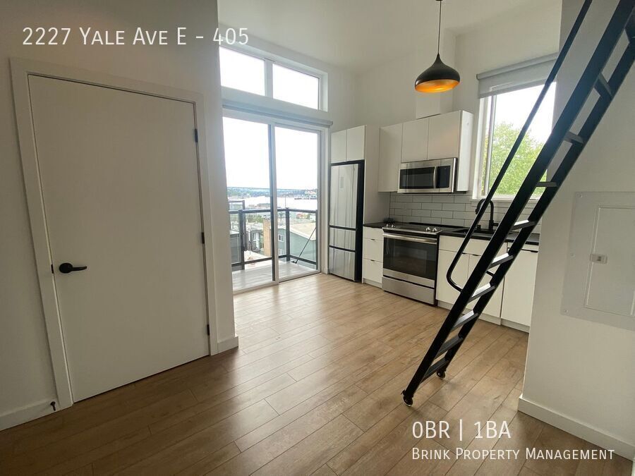 Lakeview Apartments | Live in Luxury & Style in the Heart of Eastlake property image