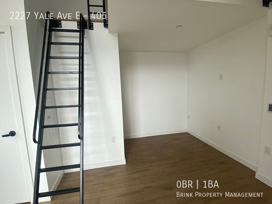 Lakeview Apartments | Live in Luxury & Style in the Heart of Eastlake property image