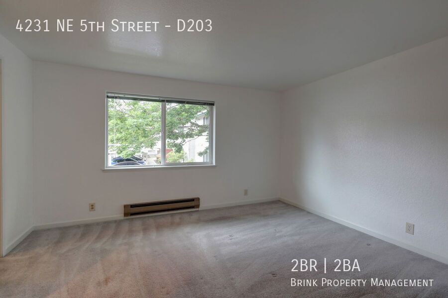 Beautiful 2 Bedroom Condo in Great Highlands Neighborhood!! property image