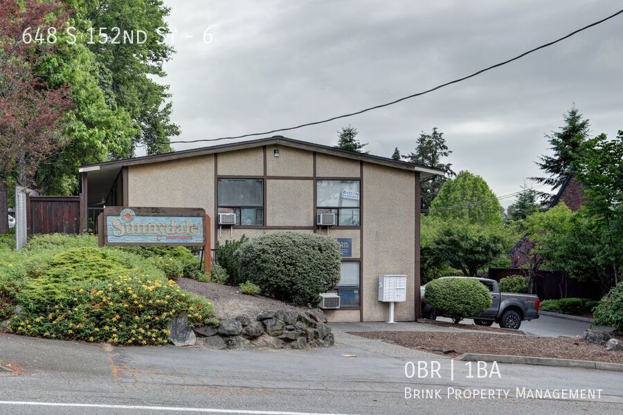 $500 Visa Card Plus 1 Month Free!! Nice Corner Unit Studio Apartment, Great Location! property image