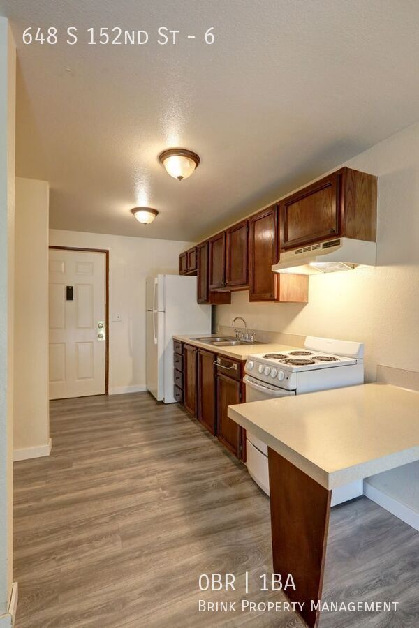 $500 Visa Card Plus 1 Month Free!! Nice Corner Unit Studio Apartment, Great Location! property image