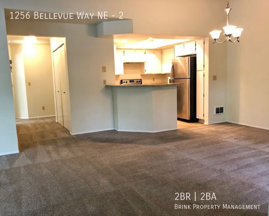 Spacious 2db, 2ba Condo Downtown Bellevue in Tranquil Setting property image
