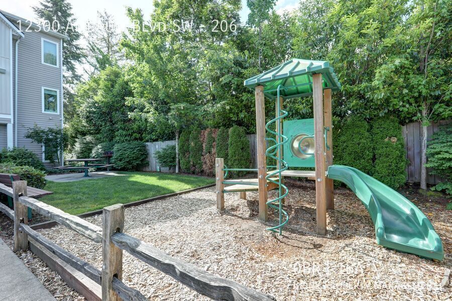 Ambaum Place | Modern Studio Home w/ In-Unit Laundry Available Soon! property image