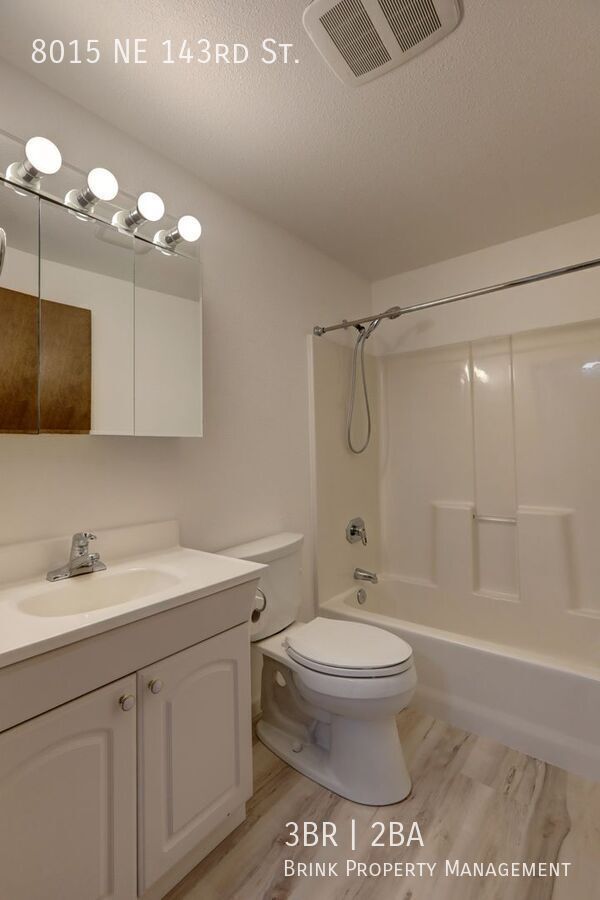 Cozy 3-bedroom 2 baths in Kirkland. property image