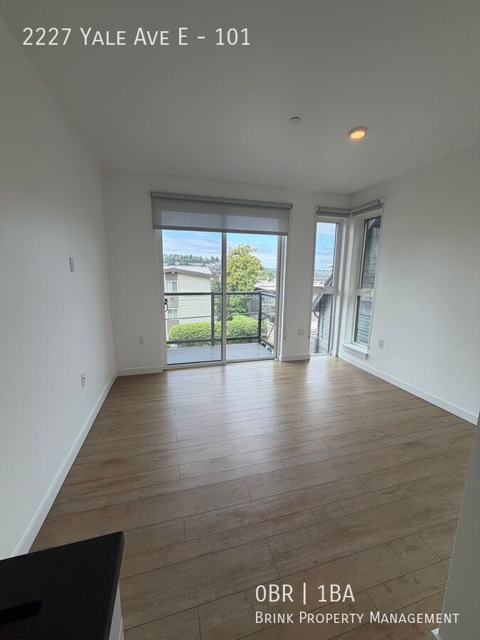 Welcome to Lakeview! - Live in Luxury & Style in the heart of Eastlake property image