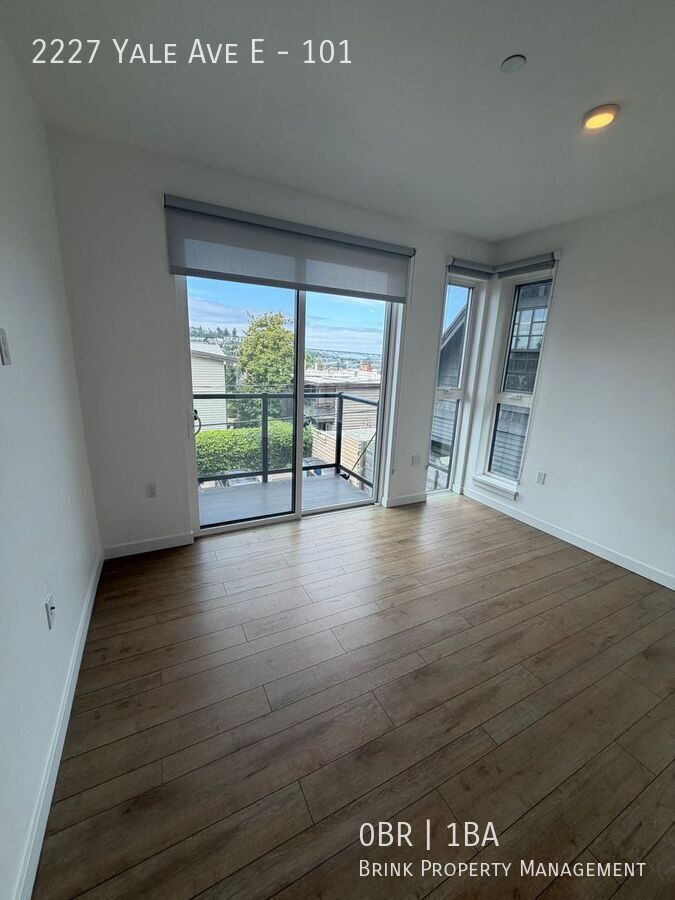 Welcome to Lakeview! - Live in Luxury & Style in the heart of Eastlake property image