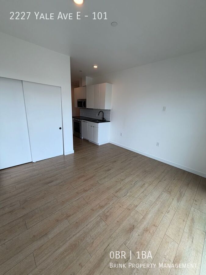 Welcome to Lakeview! - Live in Luxury & Style in the heart of Eastlake property image