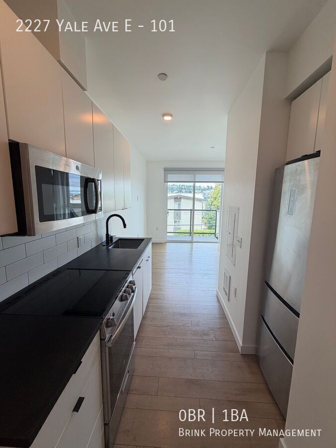 Welcome to Lakeview! - Live in Luxury & Style in the heart of Eastlake property image