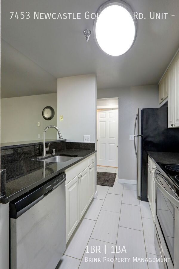 Ground Floor 1 Bedroom Featuring Newcastle Convenience property image