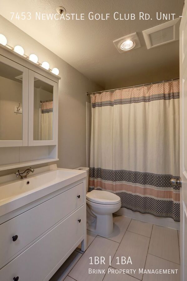 Ground Floor 1 Bedroom Featuring Newcastle Convenience property image