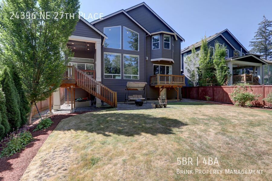 Stunning 5-Bedroom Sammamish Home with Main-Level Guest Suite property image
