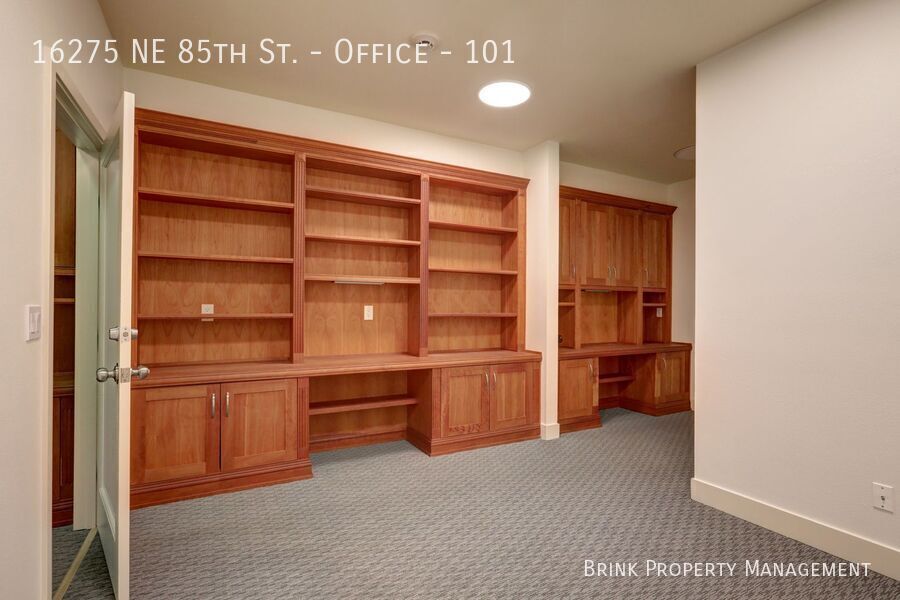 Prime Downtown Redmond Office at Frazier Court Condominiums - 690 SF - 2 Garage Parking Spaces Available! property image