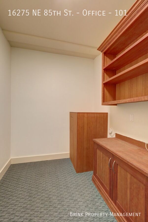 Prime Downtown Redmond Office at Frazier Court Condominiums - 690 SF - 2 Garage Parking Spaces Available! property image