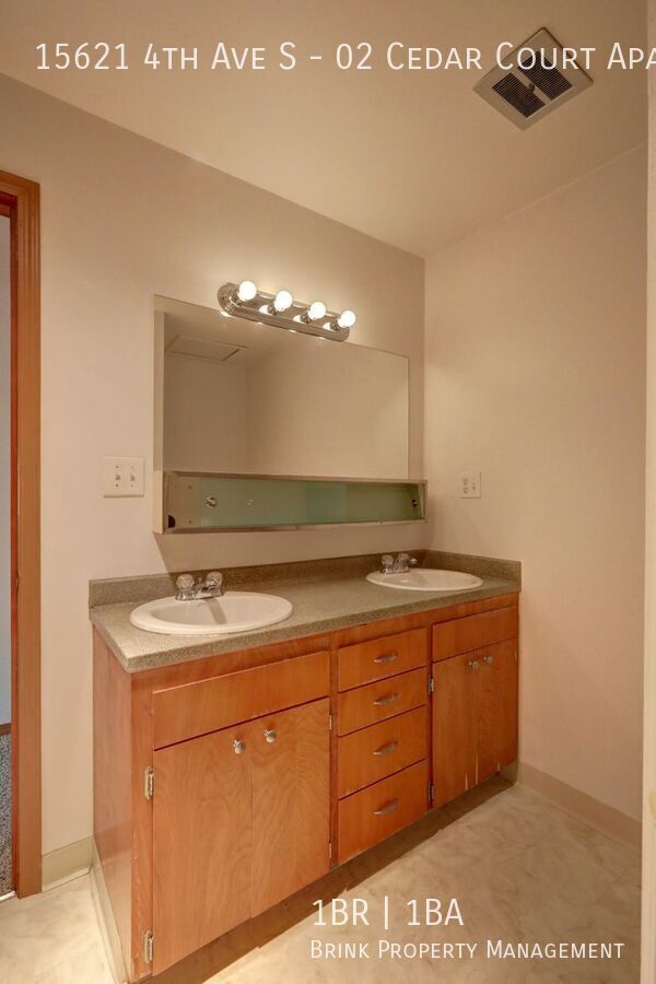 Great Location! 1BR/1BA Available Now! 1 month free rent! property image