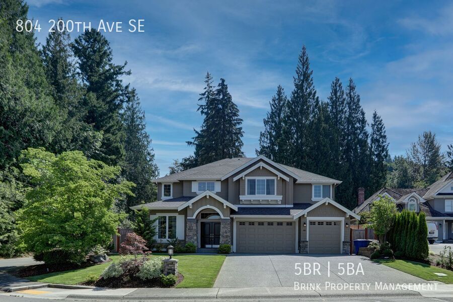 Spacious Custom Home with High-End Finishes Near Lake Sammamish property image