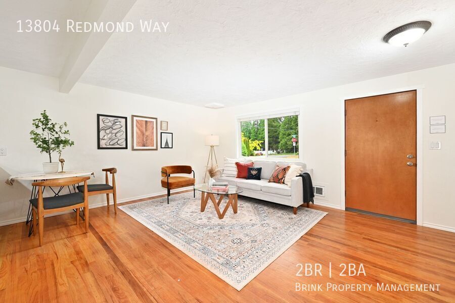 Cozy 2-bedroom 2 bath house in Redmond- Offering a 6-month lease. property image
