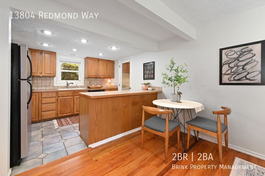 Cozy 2-bedroom 2 bath house in Redmond- Offering a 6-month lease. property image