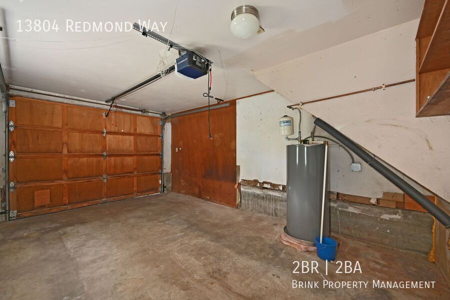 Cozy 2-bedroom 2 bath house in Redmond- Offering a 6-month lease. property image