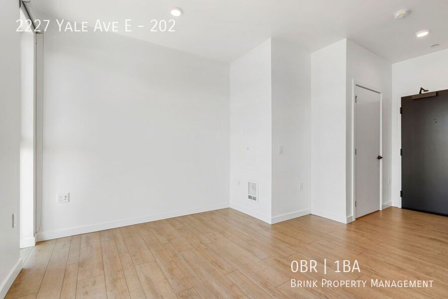 Welcome to Lakeview! Live in Luxury & Style in the heart of Eastlake property image
