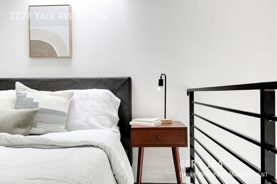 Welcome to Lakeview! Live in Luxury & Style in the heart of Eastlake property image