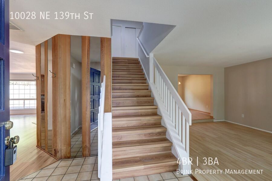 4-bedroom 2.5 bath on cul-de-sac in Kirkland property image