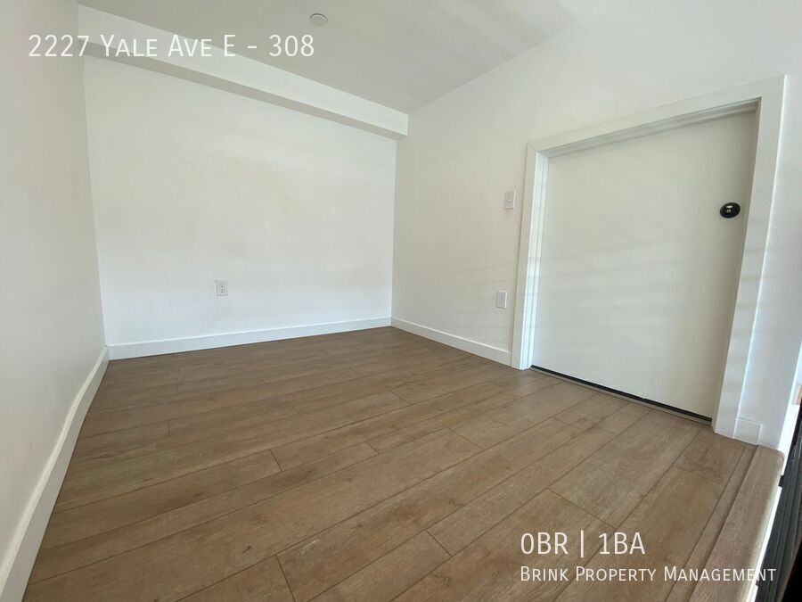 Welcome to Lakeview! Live in Luxury & Style in the heart of Eastlake property image