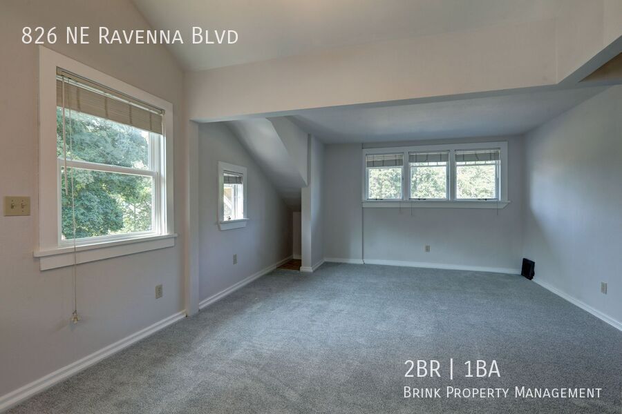 Lovely 2BR/.75BA Top Floor Duplex Apartment  in Ravenna! Available Now! property image