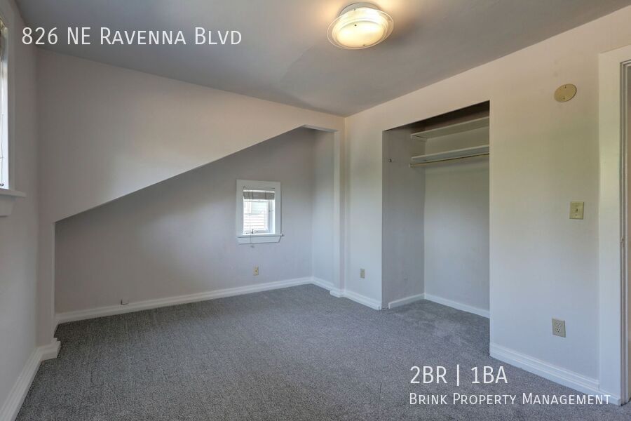 Lovely 2BR/.75BA Top Floor Duplex Apartment  in Ravenna! Available Now! property image
