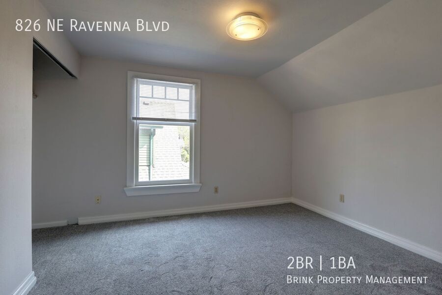 Lovely 2BR/.75BA Top Floor Duplex Apartment  in Ravenna! Available Now! property image