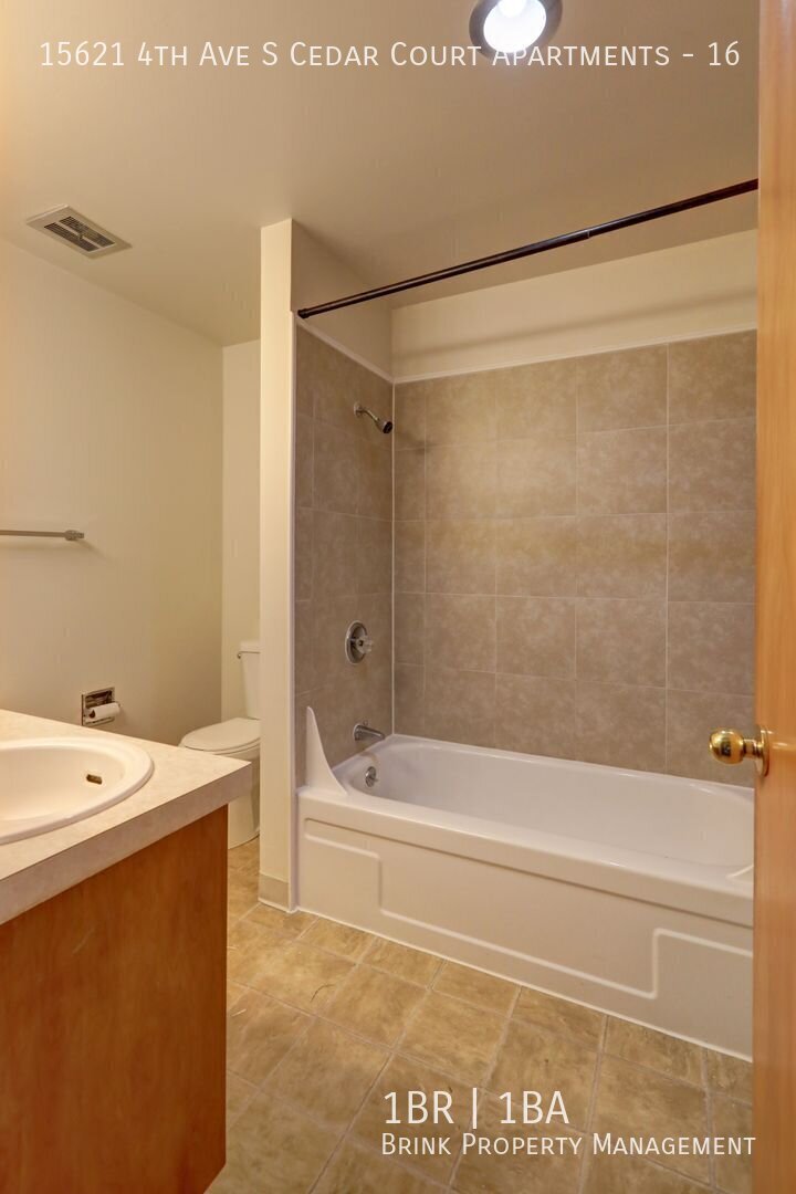 Great Location! 1BR/1BA Available Now! property image