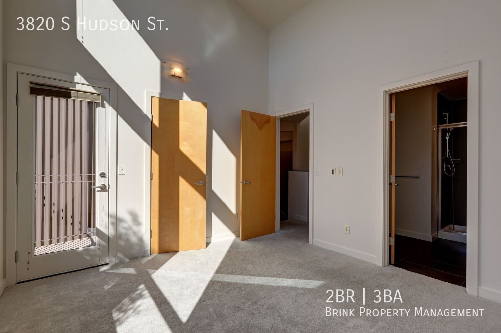 Beautifully Designed 2 Bedroom/3 Bath Columbia City Townhome with a Roof Top Deck! property image
