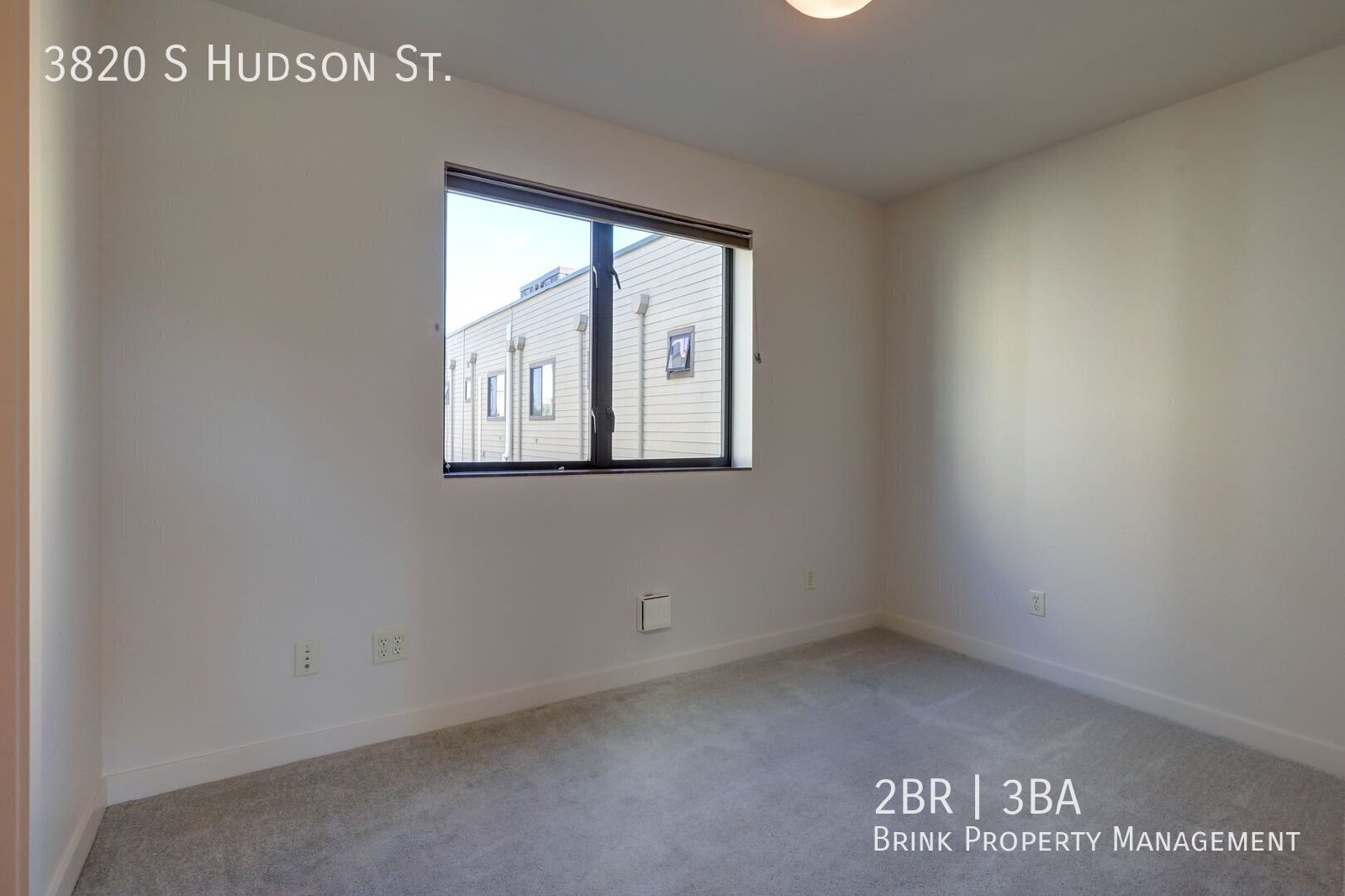 Beautifully Designed 2 Bedroom/3 Bath Columbia City Townhome with a Roof Top Deck! property image