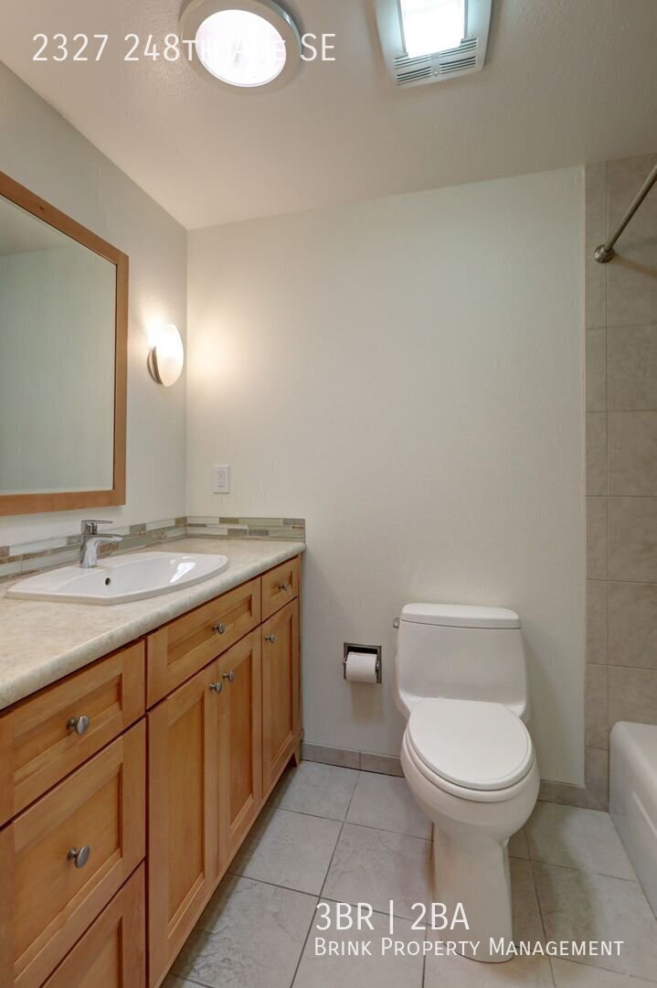 Newly Refreshed Rambler Near Beaver Lake Park property image