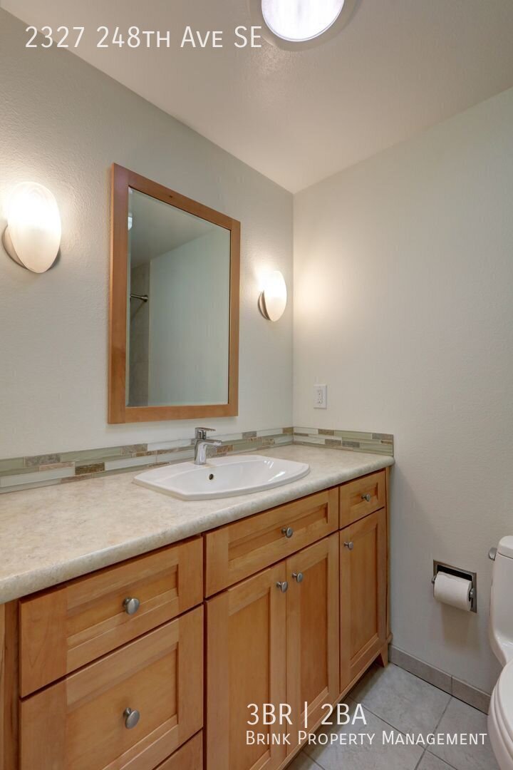 Newly Refreshed Rambler Near Beaver Lake Park property image