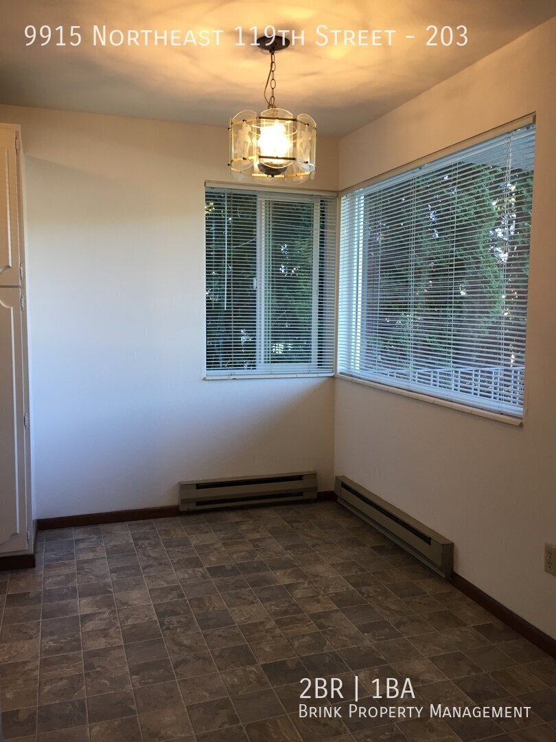 Spacious 2BR 1BA Corner Unit Condo with Bright Western Exposure in Juanita property image