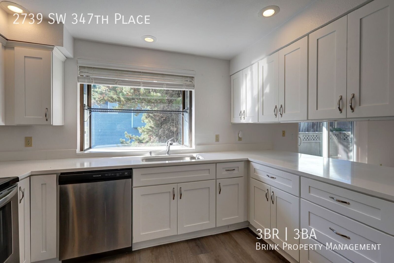 Spacious 3 Bed 2.2 Bath Home in Fantastic Federal Way Location! property image