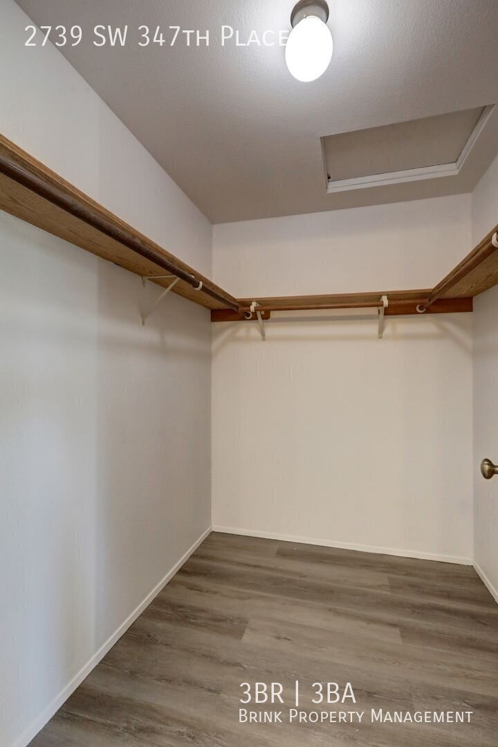 Spacious 3 Bed 2.2 Bath Home in Fantastic Federal Way Location! property image
