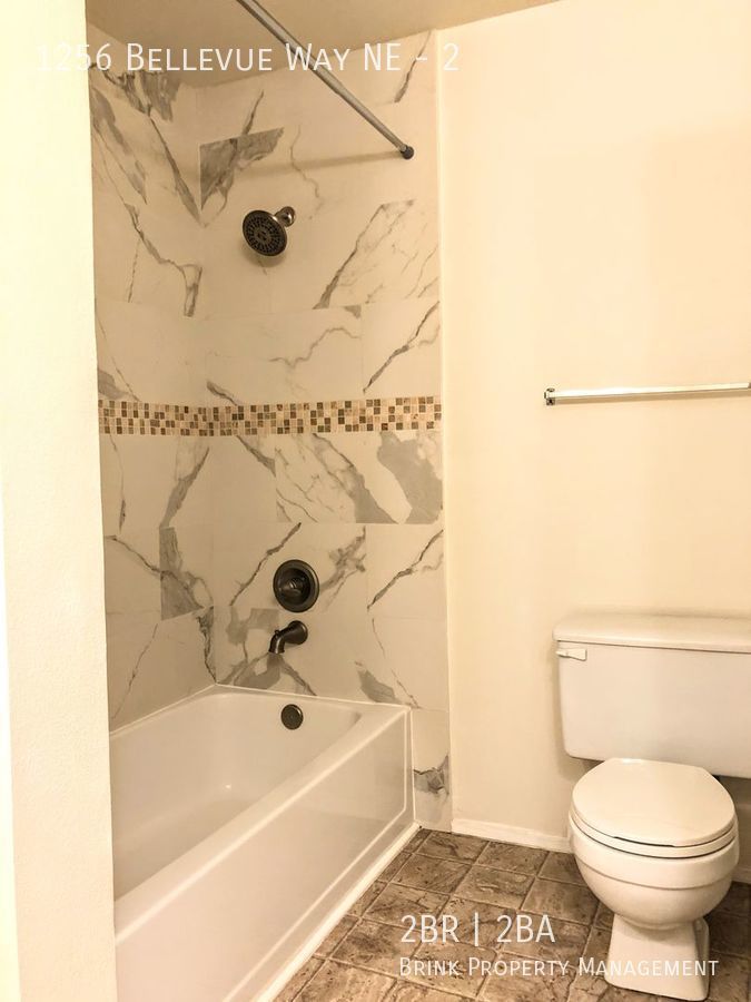 Spacious 2db, 2ba Condo Downtown Bellevue in Tranquil Setting property image