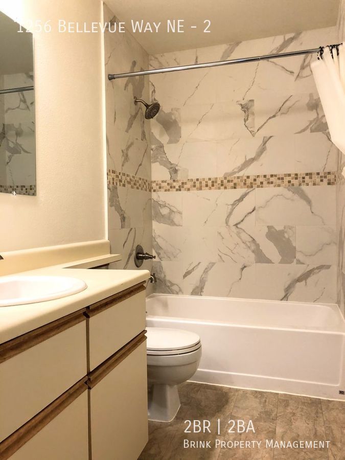 Spacious 2db, 2ba Condo Downtown Bellevue in Tranquil Setting property image