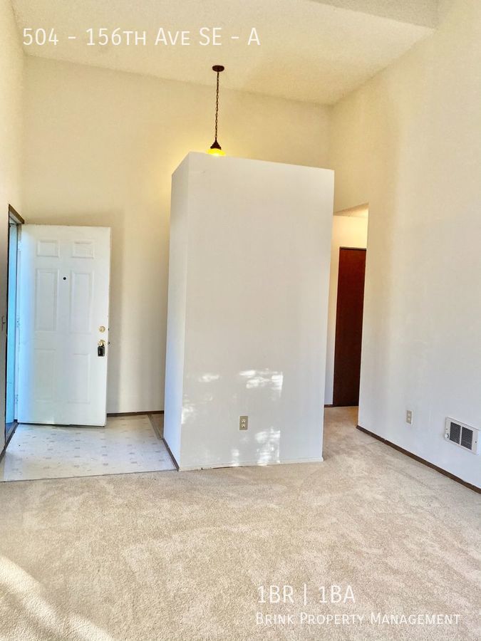 Great Bellevue Location, Even Better Price! property image