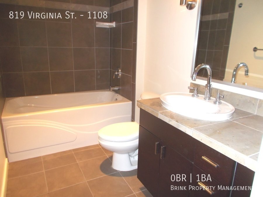 Luxury Downtown Studio Available Now, Perfect Location, Close to Everything! property image