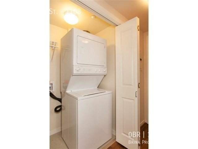Luxury Downtown Studio Available Now, Perfect Location, Close to Everything! property image