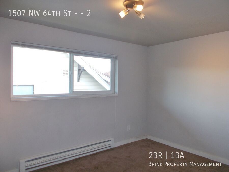 Spacious Updated 2 Bedroom in Ballard with Large Deck property image
