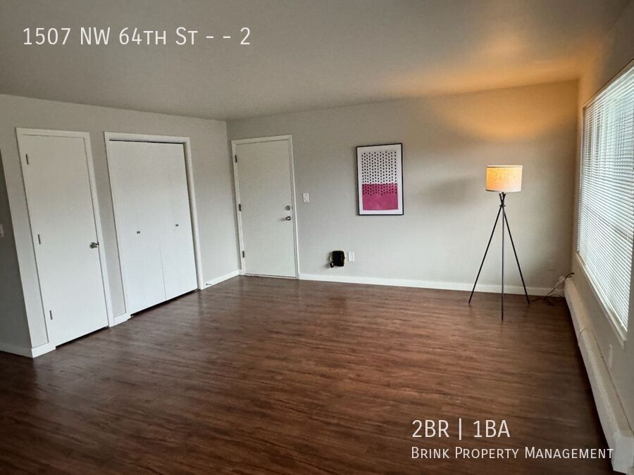 Spacious Updated 2 Bedroom in Ballard with Large Deck property image