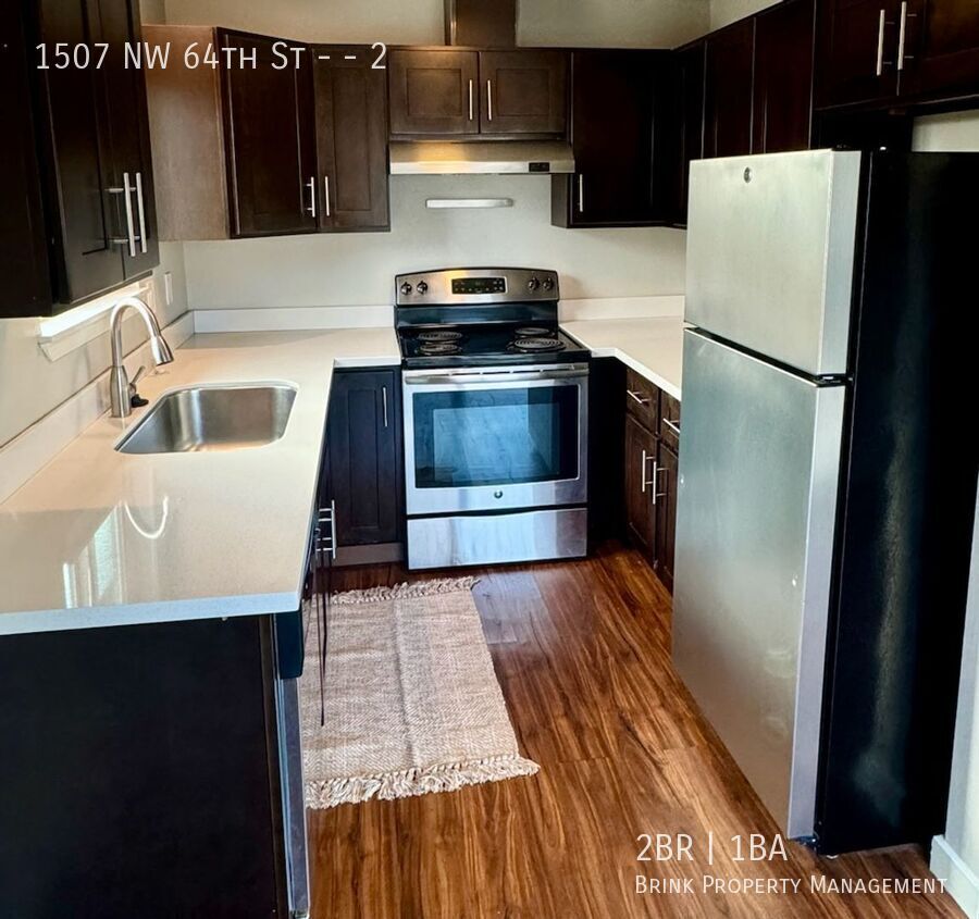 Spacious Updated 2 Bedroom in Ballard with Large Deck property image