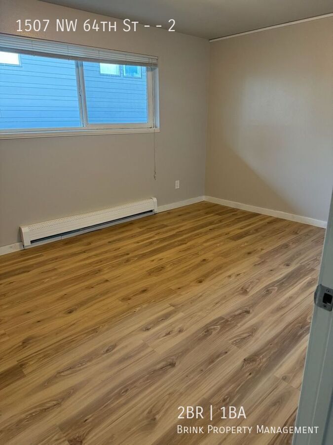Spacious Updated 2 Bedroom in Ballard with Large Deck property image